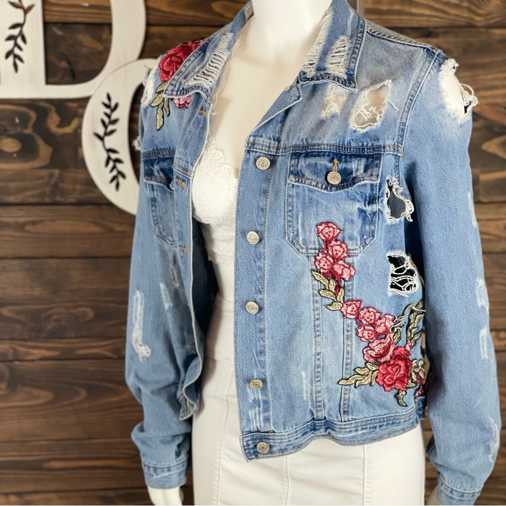 Papaya |‎ London Trend Distressed Rose Appliqué Denim Jean Jacket Floral Design - Picture 8 of 14